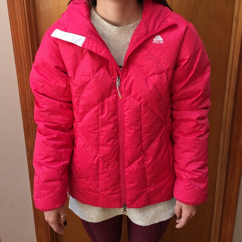 NWOT Nike ACG winter coat. Size M (8-10)